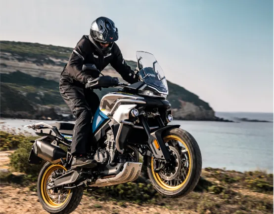 Non dago motozikletentzako ordezko erregai depositua?